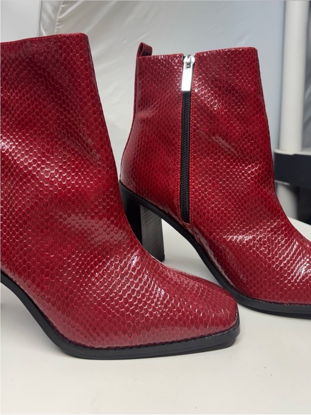 Aldo
Eugenius Red Ankle Boot by
ALDO size 9